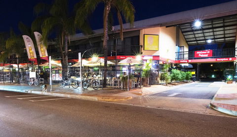 Diplomat Hotel Alice Springs - Pubs and Clubs 3