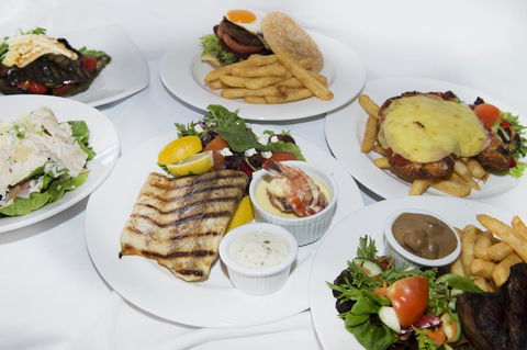 Diplomat Hotel Alice Springs - Pubs and Clubs 2