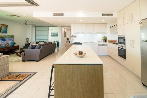 ZEN BY THE WATER - Esplanade Darwin Retreat - Pubs and Clubs 28