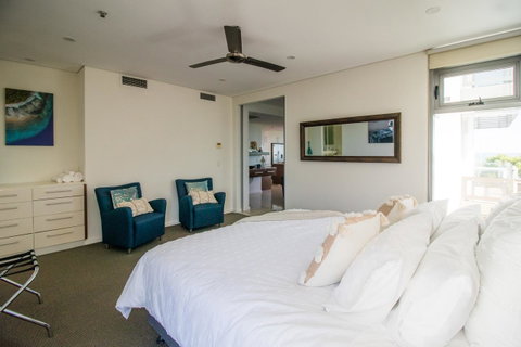 ZEN BY THE WATER - Esplanade Darwin Retreat - Pubs and Clubs 10