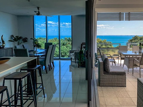 ZEN BY THE WATER - Esplanade Darwin Retreat - Pubs and Clubs 43