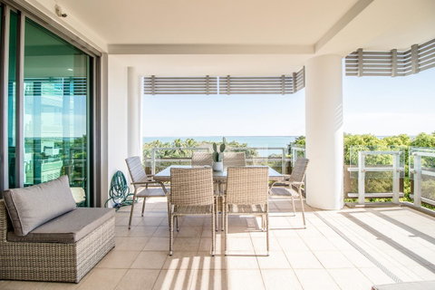 ZEN BY THE WATER - Esplanade Darwin Retreat - Pubs and Clubs 39