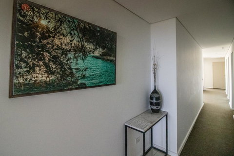 ZEN BY THE WATER - Esplanade Darwin Retreat - Pubs and Clubs 37