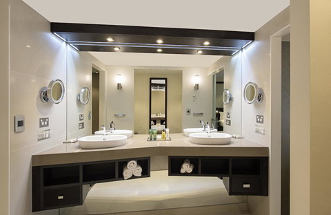 Hilton Darwin - Pubs and Clubs 8