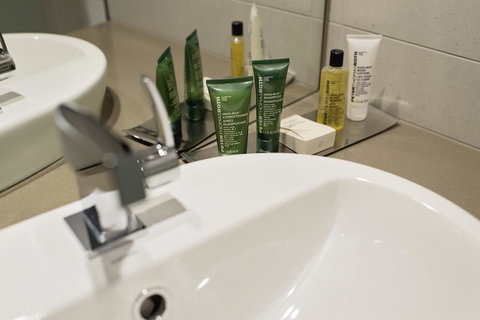 Hilton Darwin - Pubs and Clubs 16