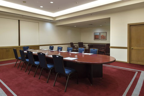 Hilton Darwin - Pubs and Clubs 40