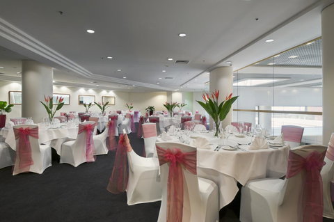 Hilton Darwin - Pubs and Clubs 38