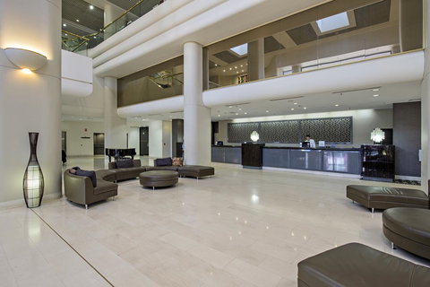 Hilton Darwin - Pubs and Clubs 4