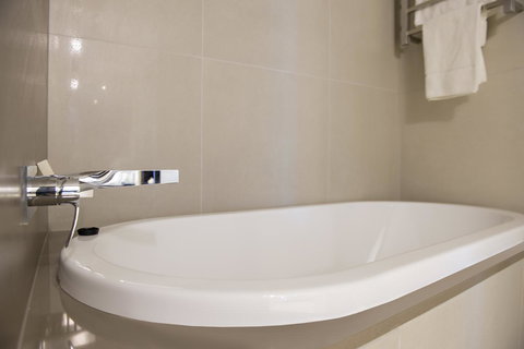 Hilton Darwin - Pubs and Clubs 43