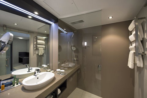 Hilton Darwin - Pubs and Clubs 29