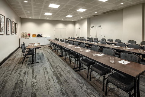 Quest Bella Vista - Pubs and Clubs 4