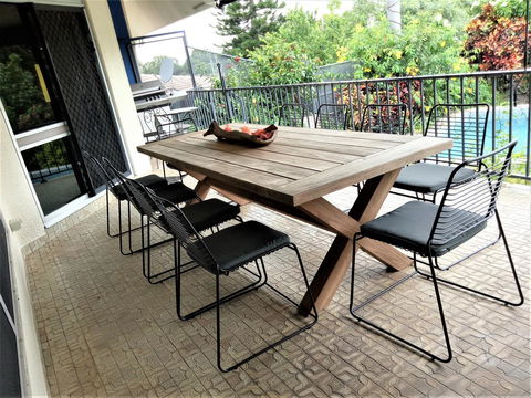 Arafura Blue - Pubs and Clubs 24