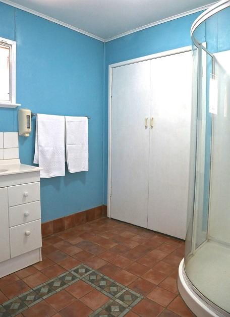 Mount Bundy Station - Pubs and Clubs 6