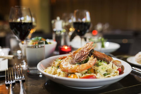 Novotel Canberra - Pubs and Clubs 35