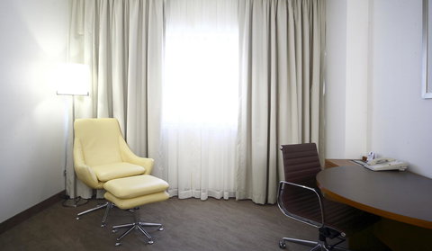 Novotel Canberra - Pubs and Clubs 16