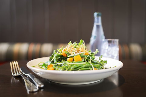 Novotel Canberra - Pubs and Clubs 29