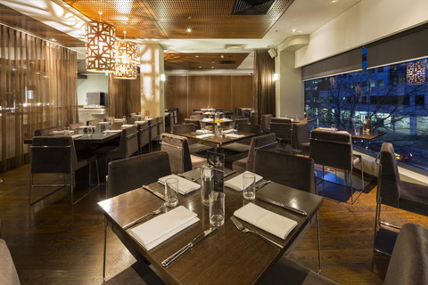 Novotel Canberra - Pubs and Clubs 1