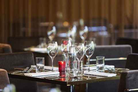 Novotel Canberra - Pubs and Clubs 44