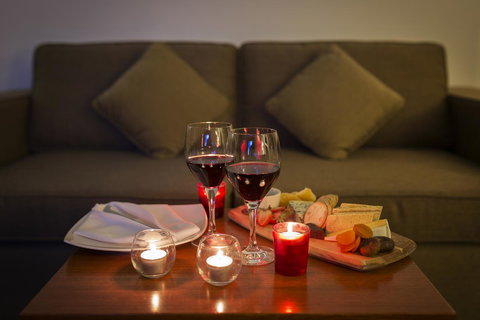 Novotel Canberra - Pubs and Clubs 41