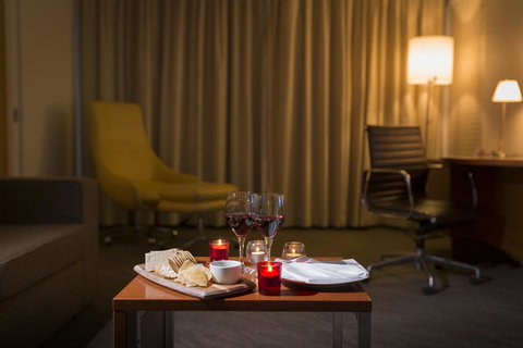 Novotel Canberra - Pubs and Clubs 42