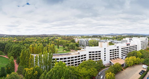 Crowne Plaza Canberra, An IHG Hotel - Pubs and Clubs 0