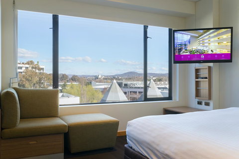 Crowne Plaza Canberra, An IHG Hotel - Pubs and Clubs 19