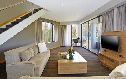 Crowne Plaza Canberra, An IHG Hotel - Pubs and Clubs 38