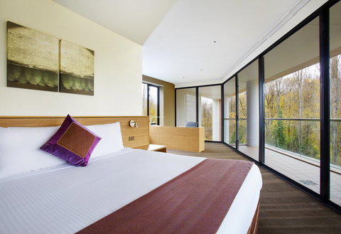 Crowne Plaza Canberra, An IHG Hotel - Pubs and Clubs 43