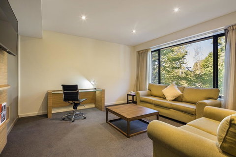 Crowne Plaza Canberra, An IHG Hotel - Pubs and Clubs 37