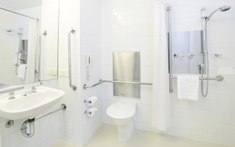 Crowne Plaza Canberra, An IHG Hotel - Pubs and Clubs 24