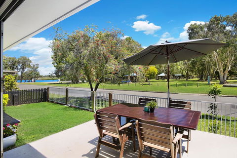 Booker Pde 34, Unit 2 - Pet Friendly - - Go Out 0