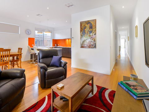 Boutique Stays - Seventh Street, House In Parkdale - Go Out 3