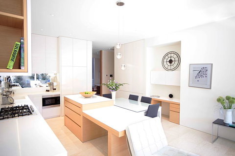 Boutique Stays - The Residence, Brighton Luxury Apartment - Pubs and Clubs 1