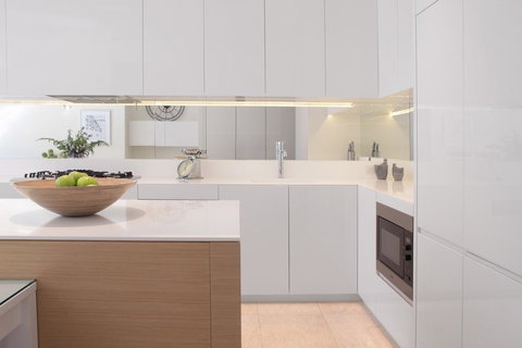 Boutique Stays - The Residence, Brighton Luxury Apartment - Pubs and Clubs 3