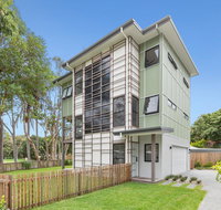 Boutique Villa on Boomerang - Go Out