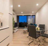 Box Hill Central 1 Bedroom DelightElland Avenue - Pubs and Clubs