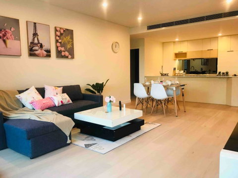 Brand New 2bedroom Apt In The Upper North Shore - Go Out 0