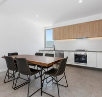BRAND NEW OCEAN AVENUE TOWNHOUSE - Go Out