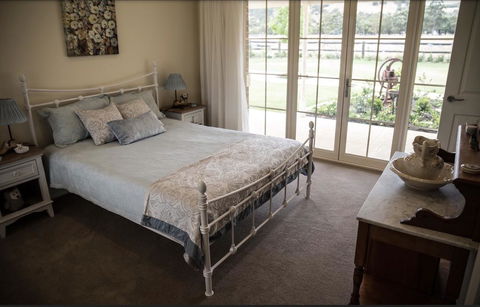 Braybrook Boutique BnB - Pubs and Clubs 3