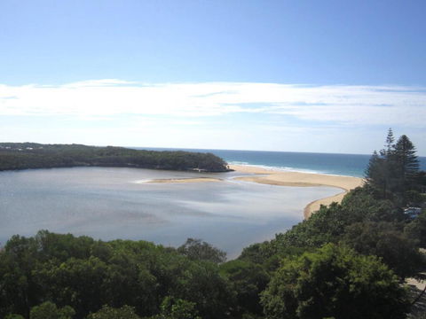 Breathtaking Views Over Currimundi Lake! - Go Out 0