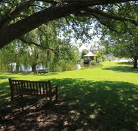Briars Country Lodge - Pubs and Clubs