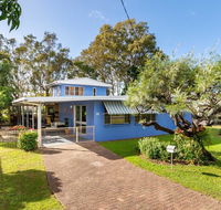 Bribie Beach House Waterfront directly across the road - Solander Esp Banksia Beach - Go Out