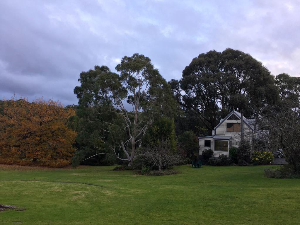 Tanjil South VIC Pubs and Clubs