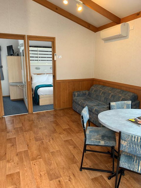 Bright Accommodation Park - Pubs and Clubs 1