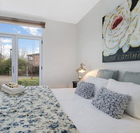 Bright Bliss - Luxury Guesthouse - Pubs and Clubs