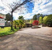Bright Motor Inn - Pubs and Clubs