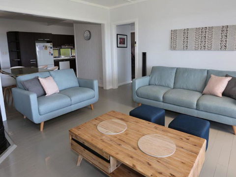 Brilliant Ocean Views - Pubs and Clubs 1
