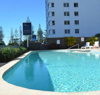 Broadbeach Pacific Resort - Pubs and Clubs