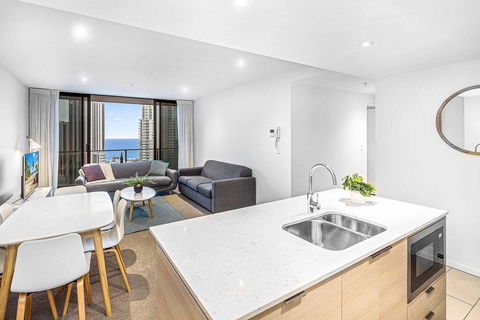 Broadbeach Residences By Holiday Holiday - Pubs and Clubs 3