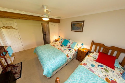 Broadwater Bed And Breakfast - Pubs and Clubs 3